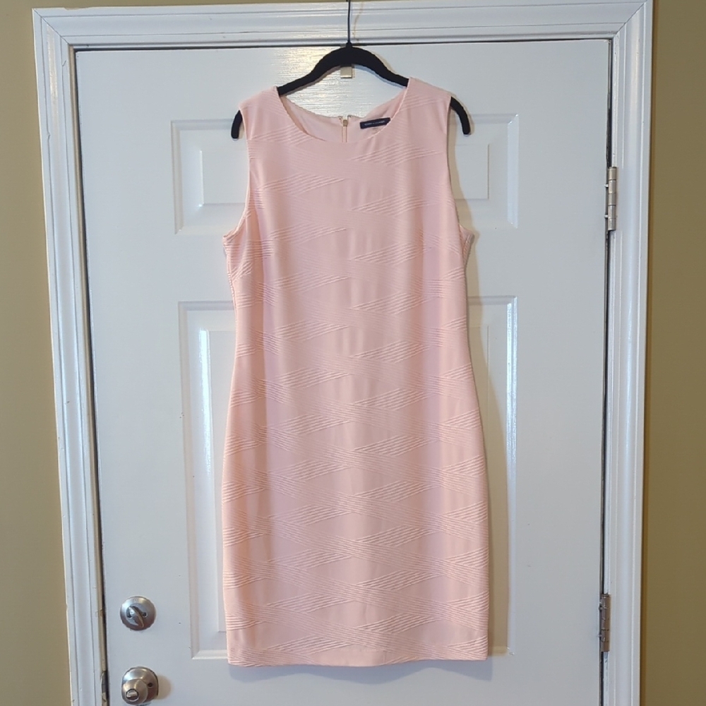 Tommy Hilfiger Pale Pink Textured Sheath Dress Size 14 Romantic Preppy Feminine